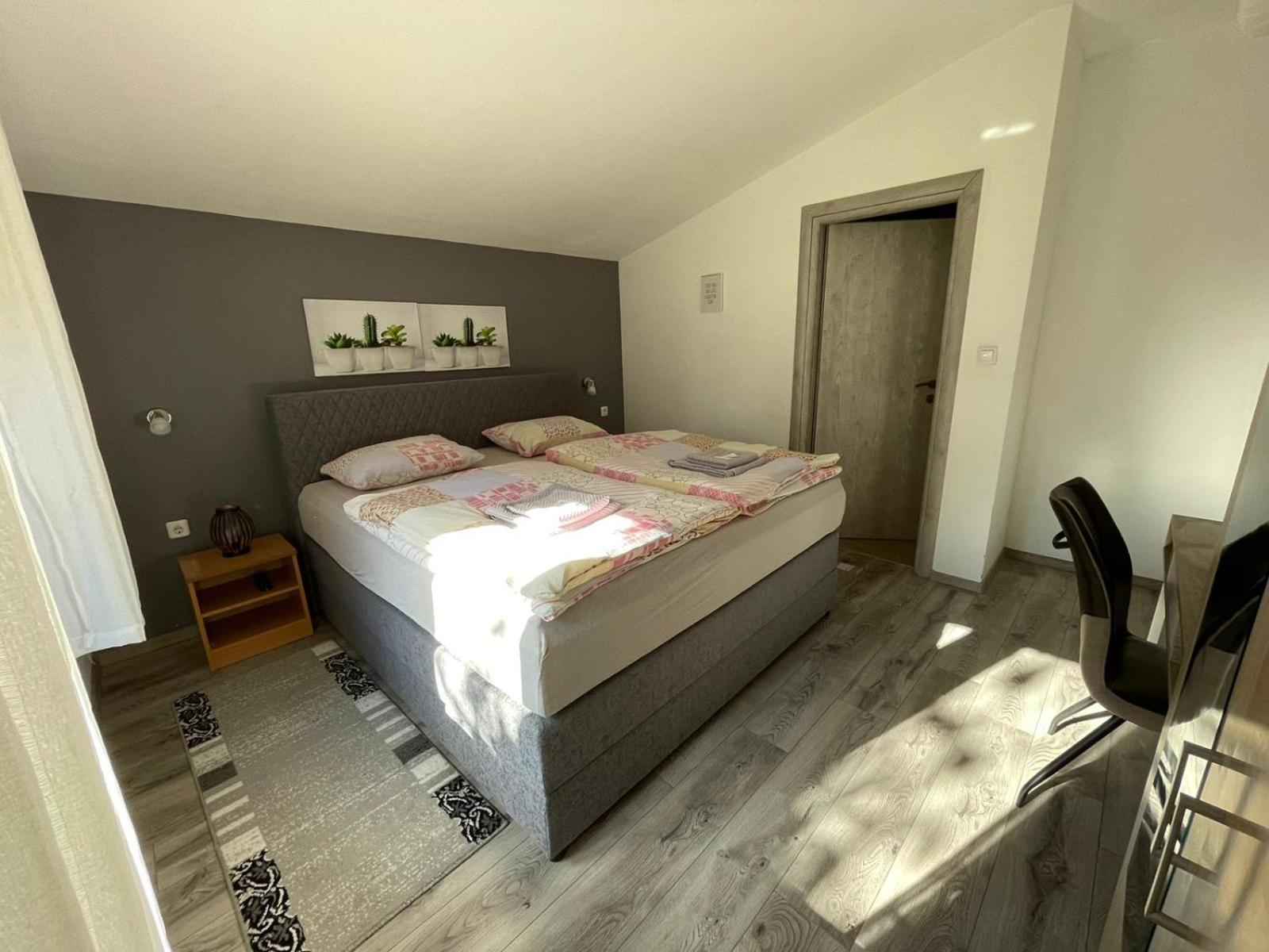 Apartman Dujmovic 1 Otočac Exterior foto