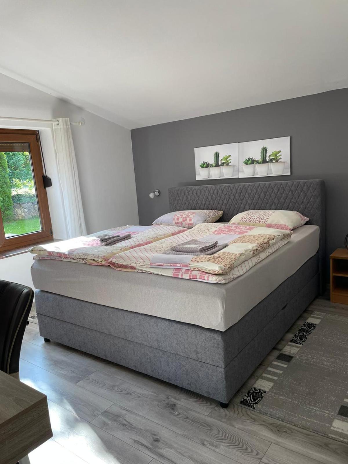 Apartman Dujmovic 1 Otočac Exterior foto